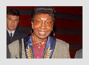 derrama-magisterial-dm-premio-medalla-encinas-ganador-victoria-santa-cruz-small
